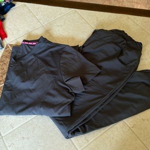 Women’s scrub set